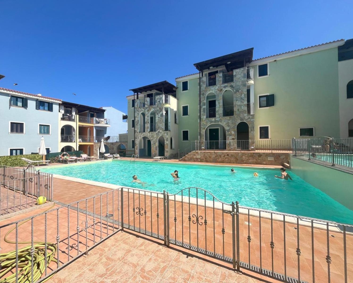Appartamento Con Piscina วัลเลดอเรีย ภายนอก รูปภาพ